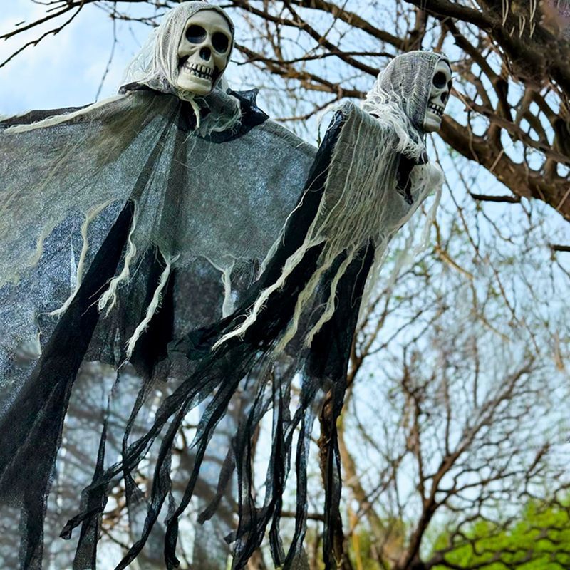 Hanging Ghost Skull Skeleton Prop